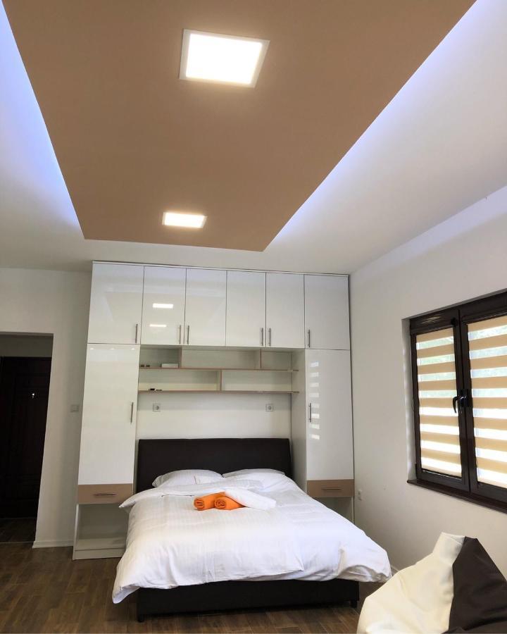 Apartmani Sarovic Tjentiste Exterior foto